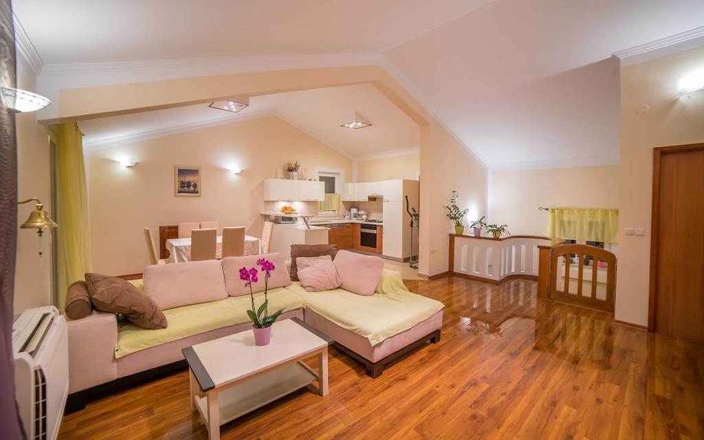Captain's Apartment Barbat na Rabu Extérieur photo